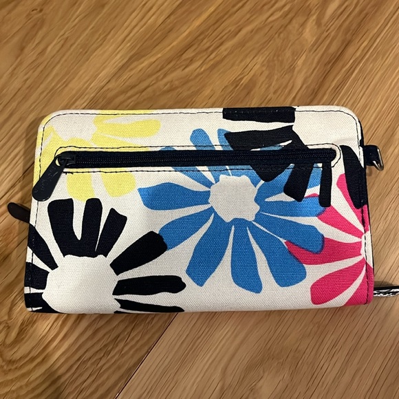 Thirty One Perfect Cents Wallet - Picture 2 of 4